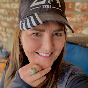 Meet your Posher, Cheryl